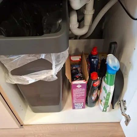 דירה Appartment-ferienwohnung Mit Kueche, Bad, Wlan, Klimaanlage, Modern Eingerichtet *