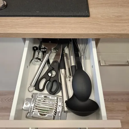 Appartment-ferienwohnung Mit Kueche, Bad, Wlan, Klimaanlage, Modern Eingerichtet Appartamento