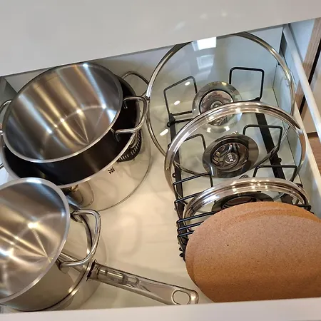 דירה Appartment-ferienwohnung Mit Kueche, Bad, Wlan, Klimaanlage, Modern Eingerichtet